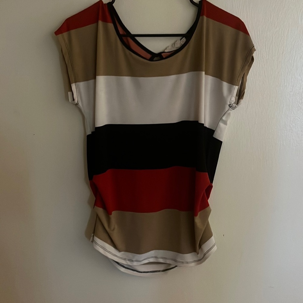 Women’s size medium top